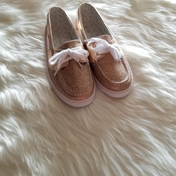 Falls Creek Other - Falls Creek Rose gold flats/loafers